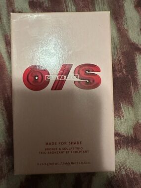 ONE/SIZE Pink Bronzer & Sculpt Trio Compact medium dark trio